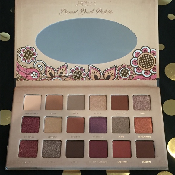 Makeup - Picture 3 of 6